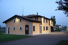 Ca' del Rio Resort
