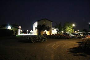 Ca' del Rio Resort