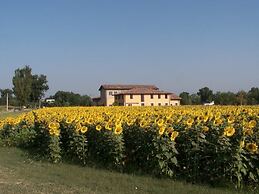 Ca' del Rio Resort