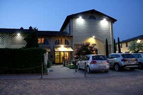 Ca' del Rio Resort