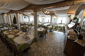 Ca' del Rio Resort