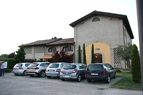 Ca' del Rio Resort