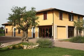 Ca' del Rio Resort
