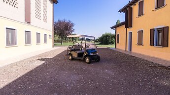 Ca' del Rio Resort