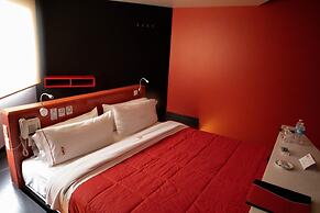 Love Hotel Kron