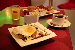 Love Hotel Kron