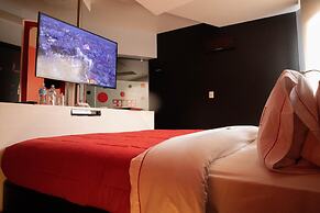 Love Hotel Kron