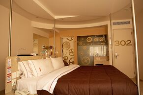 Love Hotel Kron