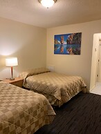 Traveller's Choice Motel