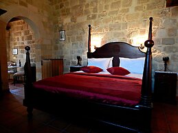 S. Nikolis Historic Boutique Hotel