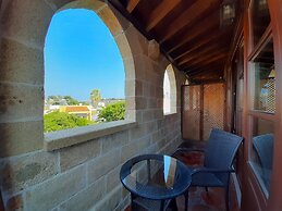 S. Nikolis Historic Boutique Hotel