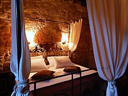 S. Nikolis Historic Boutique Hotel