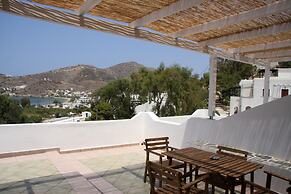 Armadoros Hotel Ios Backpackers