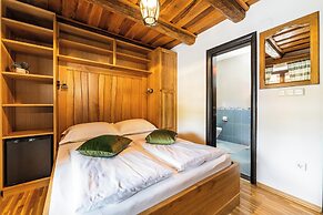Plitvica Lodge
