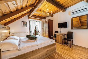 Plitvica Lodge