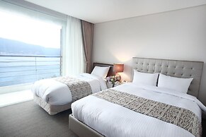 Riviera Hotel Geoje
