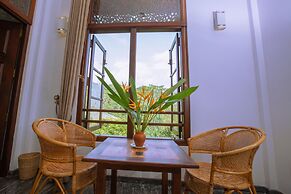 Niyagama House