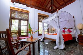 Niyagama House