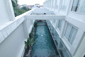 Megaland Hotel