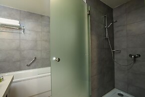 Lindos White Hotel & Suites