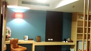 Prelude Hotel