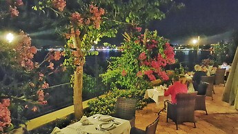 Ece Hotel Sovalye Island