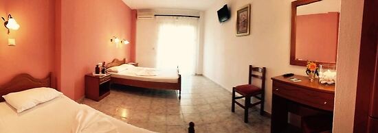 Hotel Papagalos