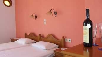 Hotel Papagalos