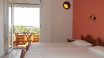 Hotel Papagalos