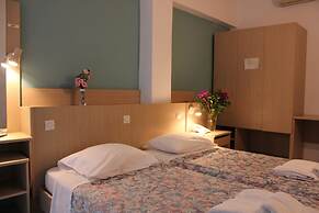 Moschos Hotel