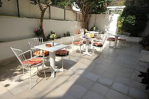 Moschos Hotel
