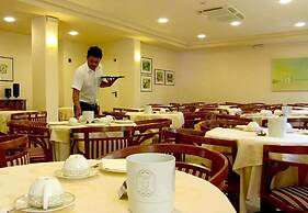 Hotel Sabra