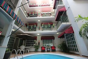 Boca Inn Hotel & Suites