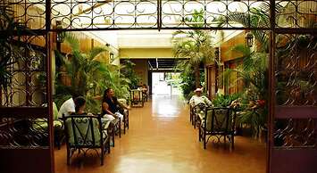 Hotel Boyeros