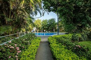 Hotel Boyeros