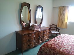 Rosedale Manor