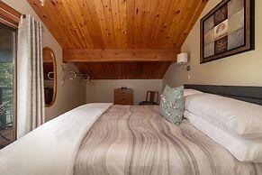 Mount Robson Mountain River Lodge