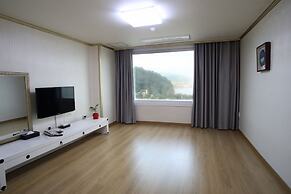 Chuncheon Bears Hotel