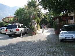 Nirvana Apart Hotel