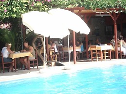 Nirvana Apart Hotel
