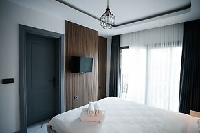 Vira Hotel & Suites