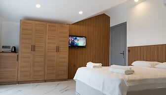 Vira Hotel & Suites