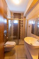 Vira Hotel & Suites