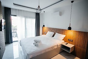 Vira Hotel & Suites