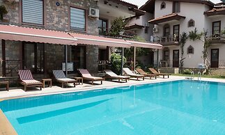 Vira Hotel & Suites