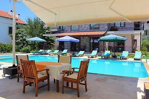 Vira Hotel & Suites