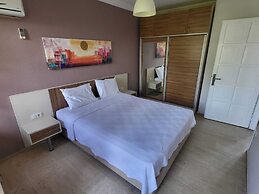 Vira Hotel & Suites