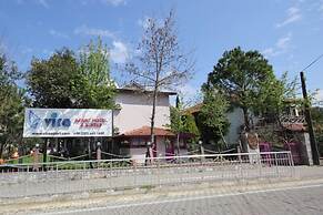 Vira Hotel & Suites