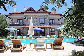 Vira Hotel & Suites