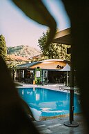 Vira Hotel & Suites